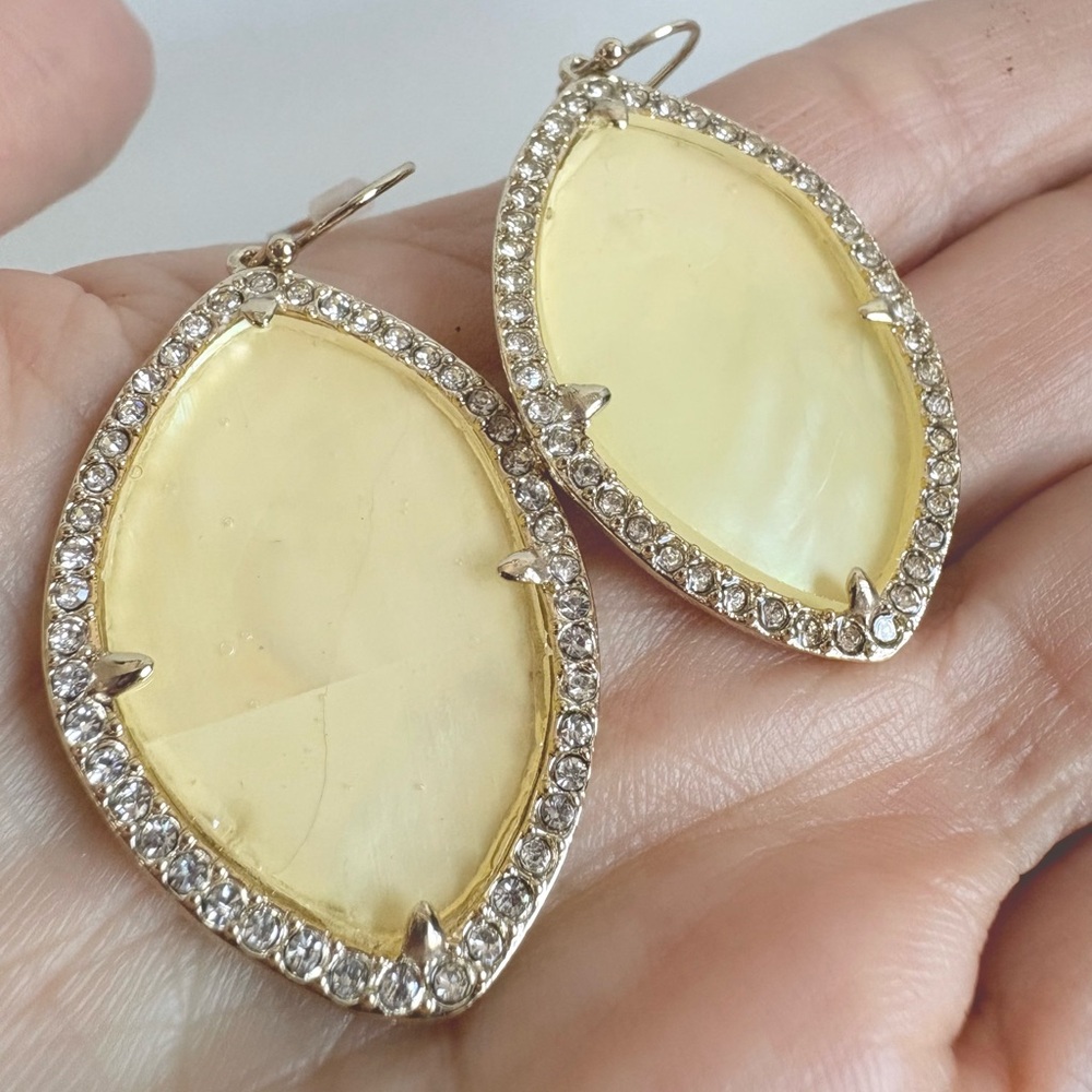 Avon Mother of Pearl Rhinestone Teardrop Drop Earrings Gold Tone NIB 2018